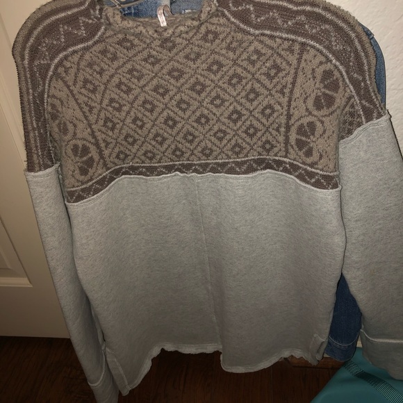 Free People Sweater - Picture 2 of 2